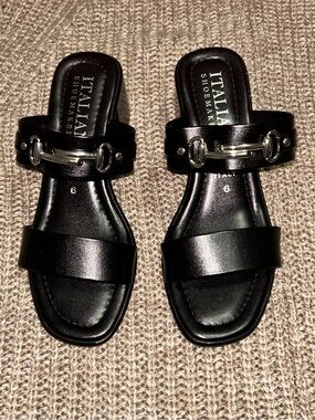 New Italian Shoemakers Black Adley Strappy Sandal